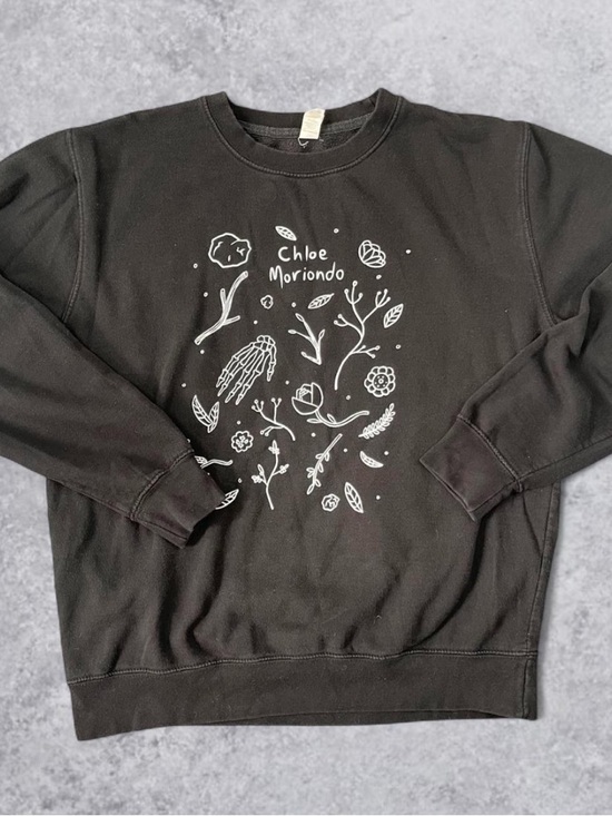 Sweaters - Chloe Moriondo Graphic Sweatshirt Womens Large Black Indie Artist Merch